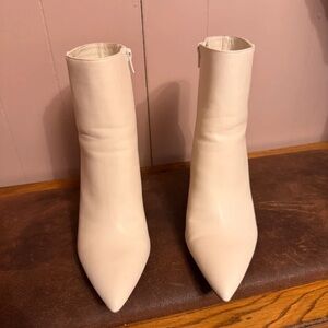 Steve Madden Cream Pointed-Toe Ankle Boots with Side Zip